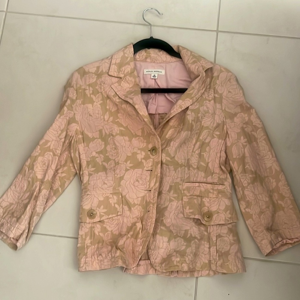 Cream and pink Banana Republic Blazer